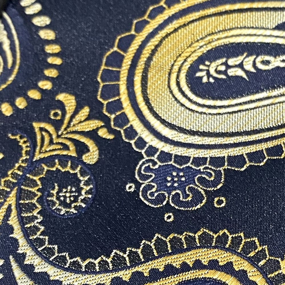 NWT Hisdern Navy Blue Tie W/Gold Paisley Print Handmade XL 62" Elegant Business - Picture 5 of 7